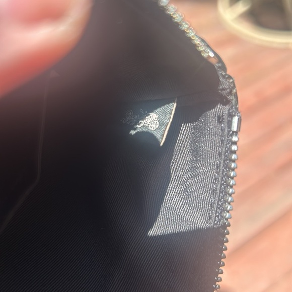 🎋Coach Embossed C Signature Wristlet like new - Picture 6 of 10